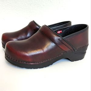 Sanita Professional Cabrio Clogs 40 Wide